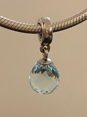 Pandora Ice Blue Fascinating Beauty Dangle Charm